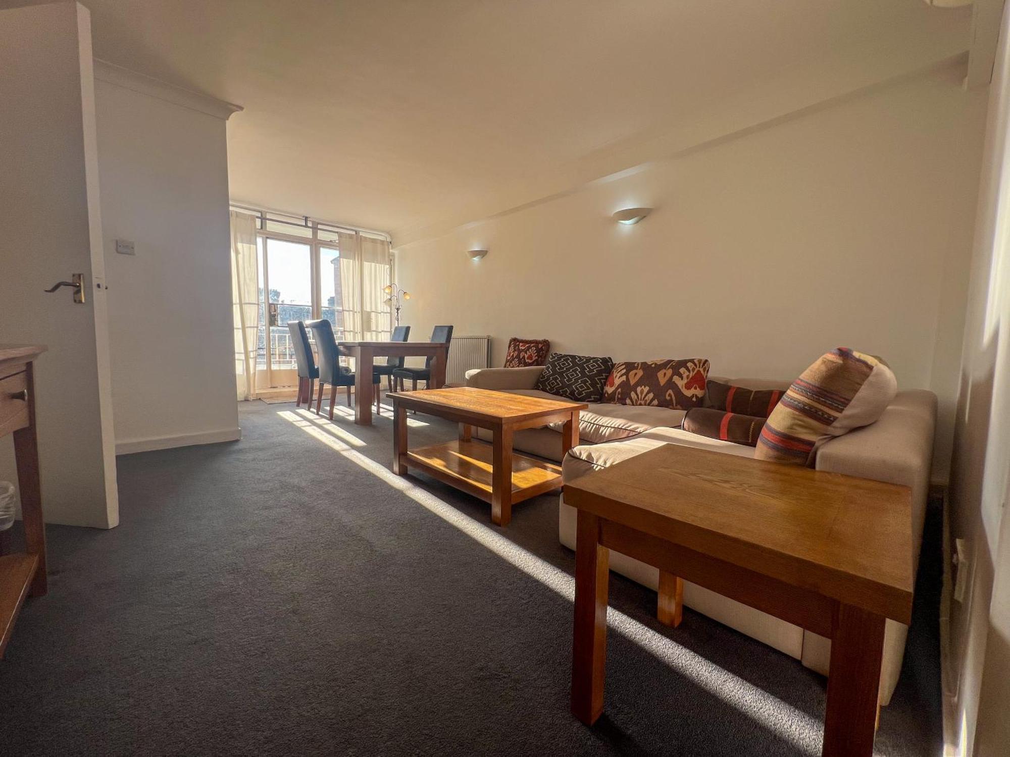 Collection In Prestigious Mayfair Location Apartment